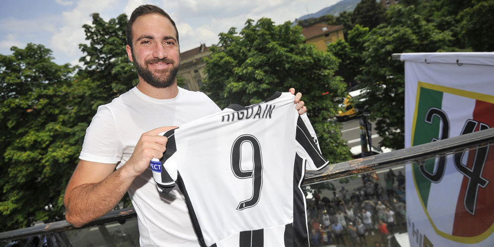 Dituduh Totti Mata Duitan, Ini Jawab Higuain