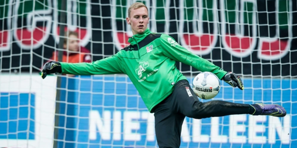 Arsenal Tes Kiper Belia Belanda