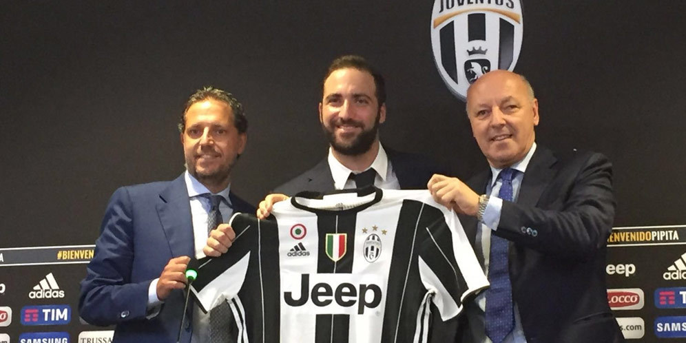 Valdano: Higuain Pantas Dihargai Mahal