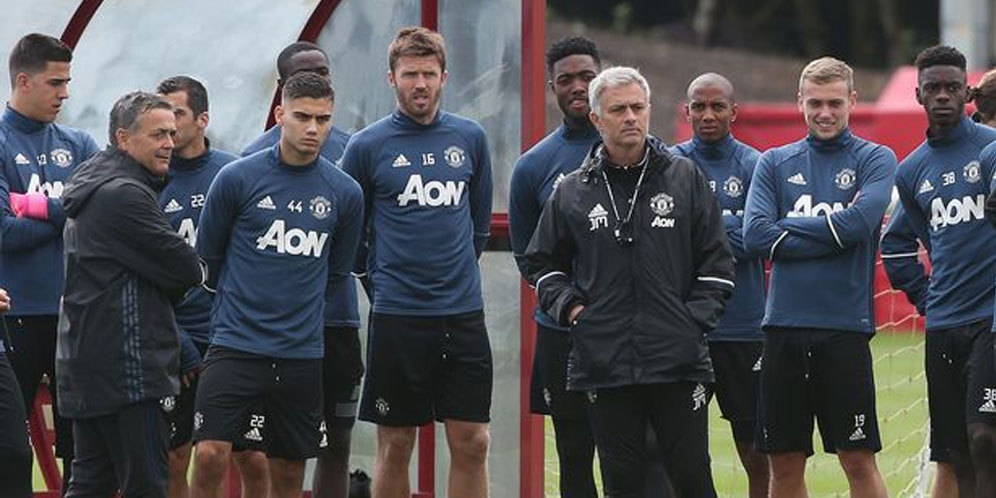 Wajah Ceria Pemain MU Latihan di Tiongkok bersama Mourinho