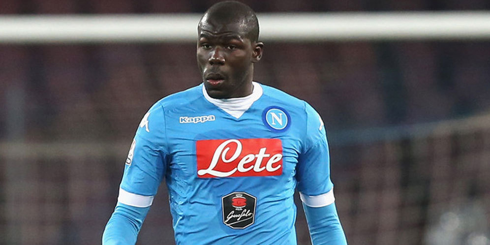 Koulibaly Bertahan di Napoli, Chelsea Gigit Jari