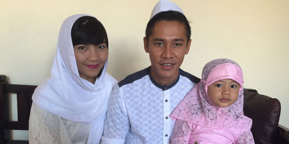 Indra Kahfi dan Keluarga Merayakan Hari Raya Idul Fitri