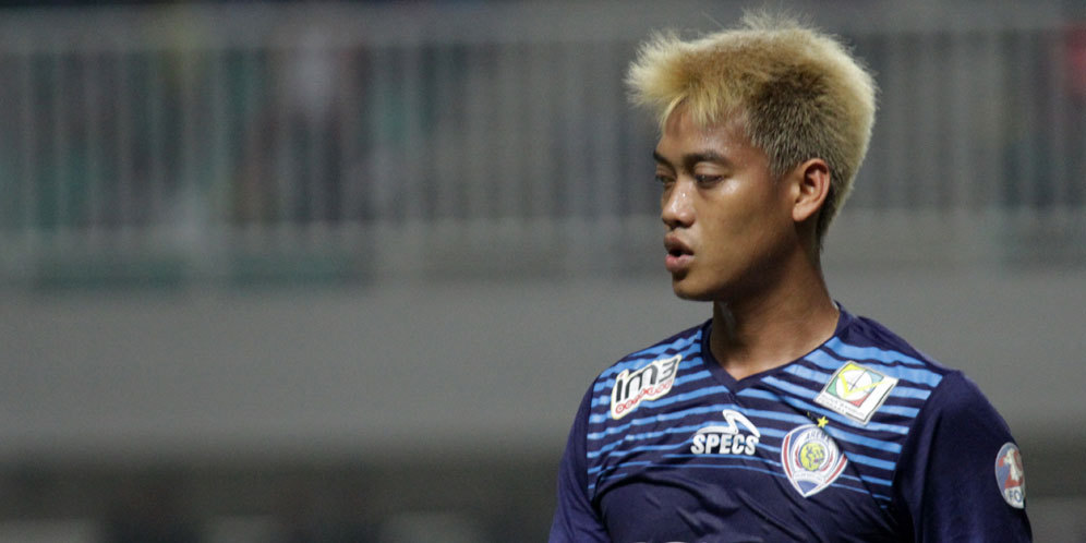 Ke Balikpapan, Arema Cronus Tanpa Dua Kiper Utama