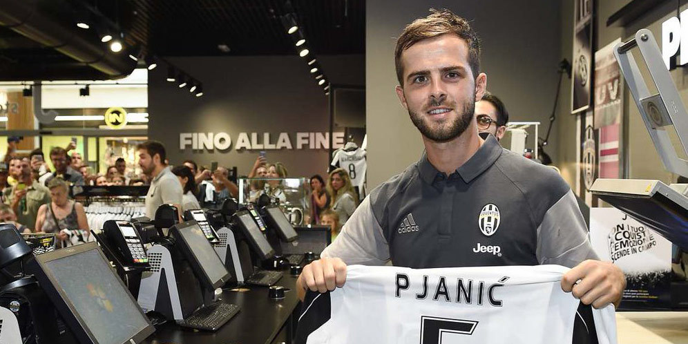 Pjanic Sudah Hirup Udara Kemenangan di Juventus