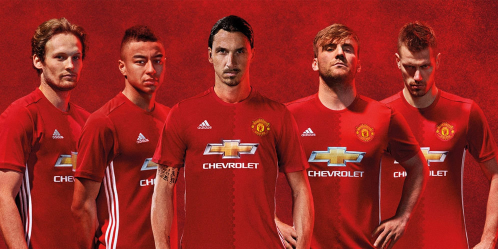 Manchester United Merilis Jersey Kandang 2016/17