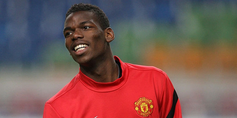 Foto: Pogba Akhirnya Tiba di Carrington