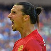 Ibrahimovic Ajak MU Balas Kekalahan Dari City