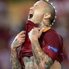 Kritik Keras Nainggolan Pada Fans AS Roma