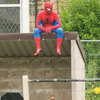 Tonton Sepakbola, Spider-Man Duduk di Atas Bangku Cadangan