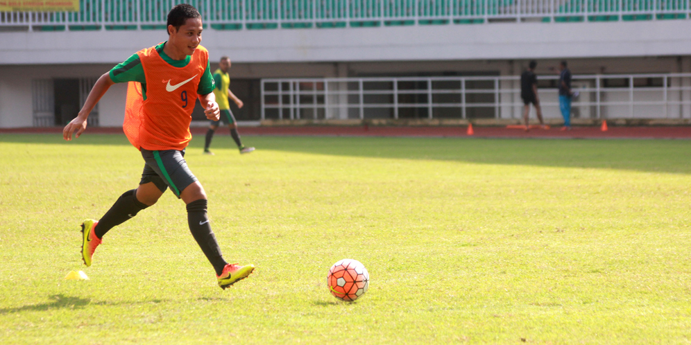 Evan Dimas dan Andik Vermasyah Gembira Bisa Menyatu di Timnas