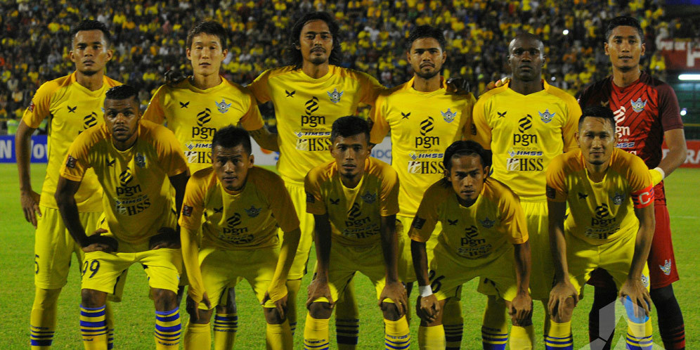 Persegres Wajib Menang Lawan Semen Padang