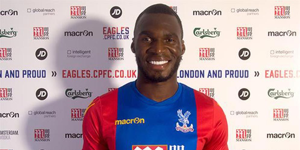 Chelsea Berminat Datangkan Benteke