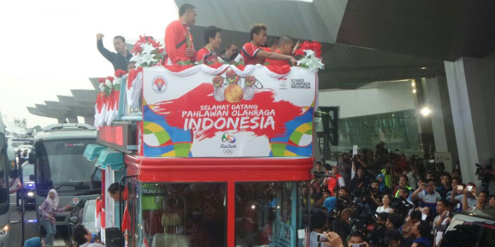 Tiba di Tanah Air, Owi/Butet Disambut Meriah