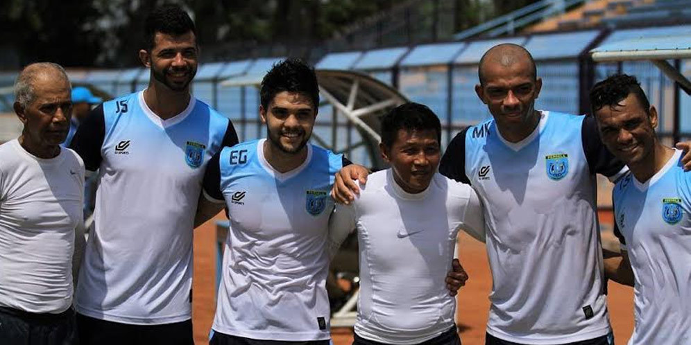 Pelatih Persela Butuh Pemain Versatile