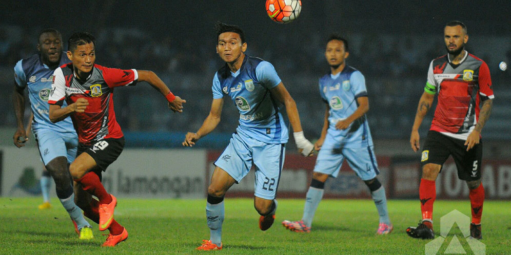 Pemain Persela Emosi Usai Diolok Penggawa Persiba