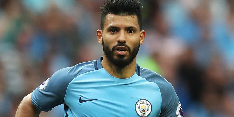 Tottenham Tepis Rumor Transfer Aguero dari Man City