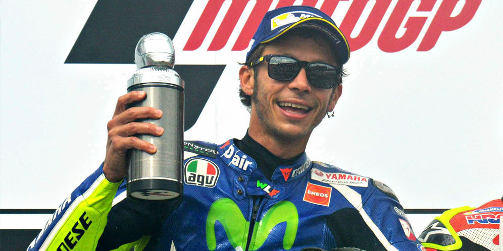 Liburan, Valentino Rossi Alami Kecelakaan Mobil?