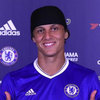 Collymore Tertawakan Transfer Luiz ke Chelsea