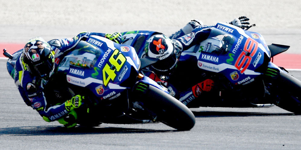 Race Direction: Manuver Rossi ke Lorenzo Normal