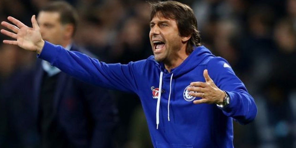 Conte Mengaku Tak Bahagia di London