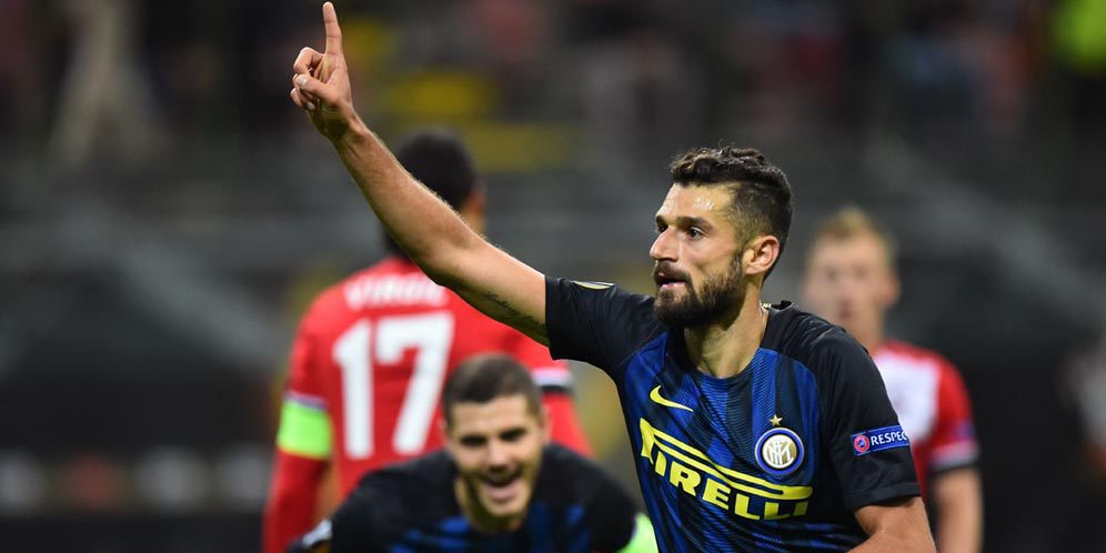 Pelatih Inter Milan Tegaskan Tak Ada Masalah Dengan Candreva