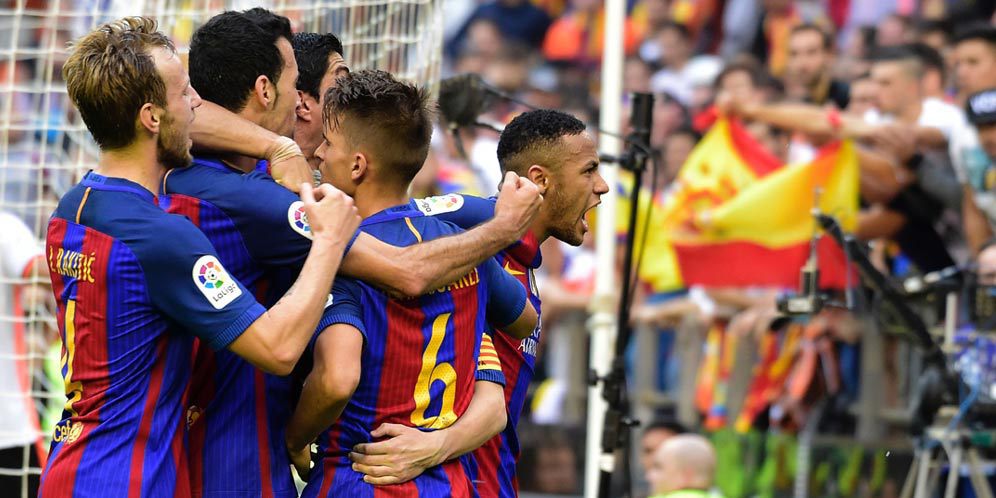 Neymar Dilempar Botol Karena Memprovokasi Fans Valencia?