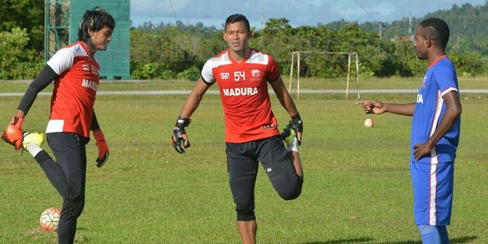 Lawan Persib, Kiper Madura United Akan All Out