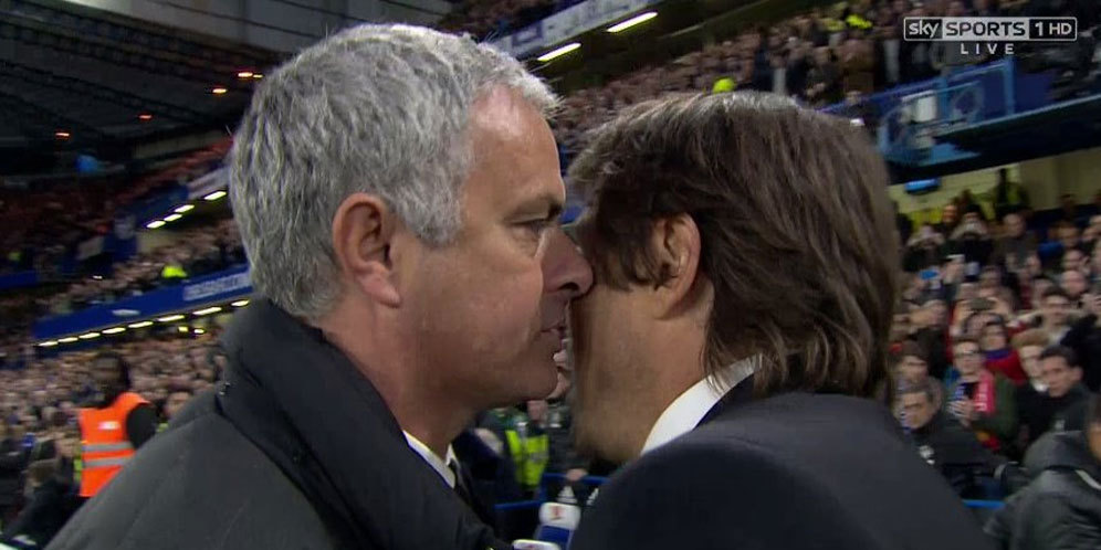 Ini Bisikan Mourinho pada Conte setelah MU Kalah 4-0