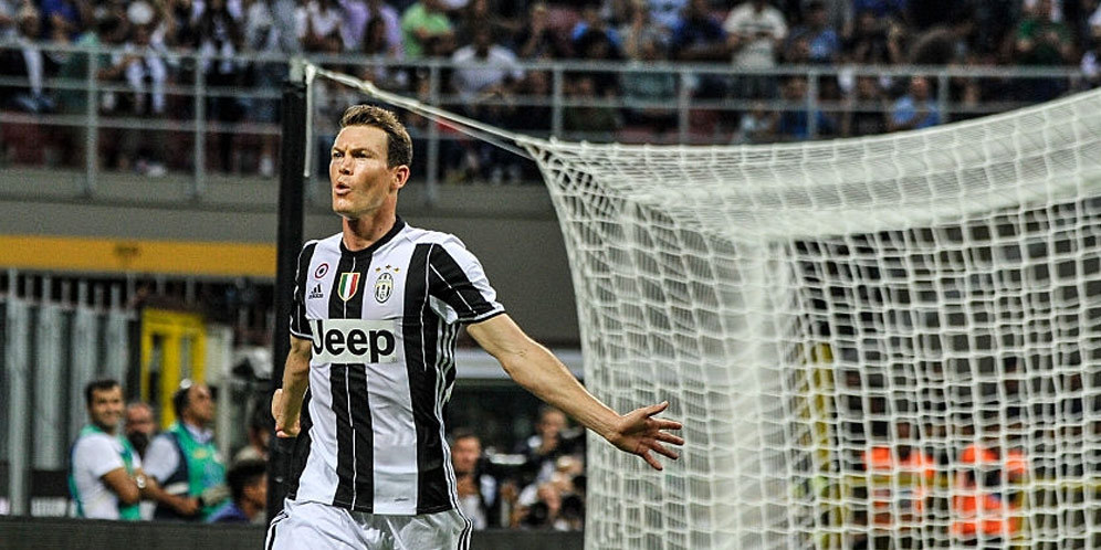 Lichtsteiner Perpanjang Masa Bakti di Juventus