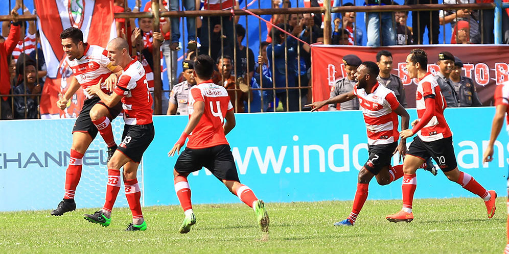 Madura United Pesta Gol ke Gawang Persegres