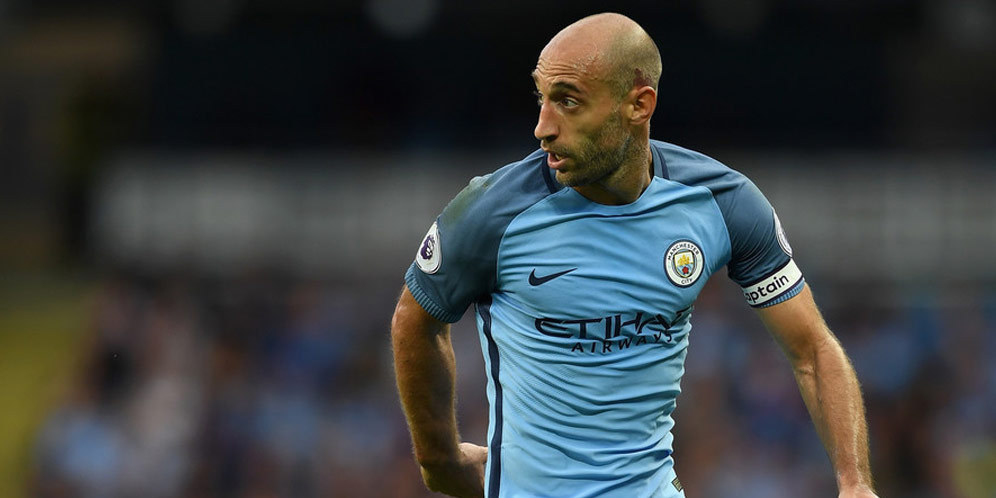 Guardiola: Zabaleta Seorang Legenda