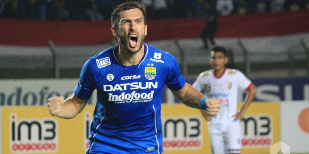 Vladimir Vujovic Persembahkan Tiga Poin Bagi Persib