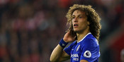 Carragher: Conte Sebenarnya Tak Inginkan David Luiz Carragher: Conte Sebenarnya Tak Inginkan David Luiz