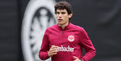 Vallejo Tak Buru-buru Kembali ke Madrid Vallejo Tak Buru-buru Kembali ke Madrid