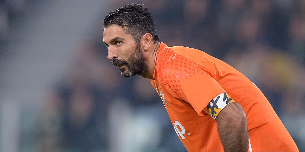 Buffon: Saya Mungkin Baru Pensiun di Usia 65 Tahun