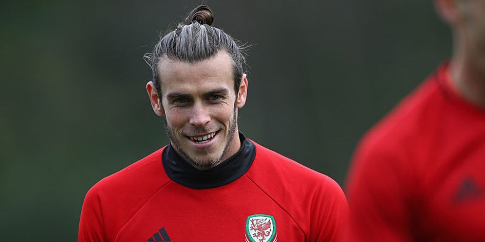 Bale Ogah Disetarakan dengan Giggs