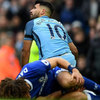 Putranya Dilanggar Brutal, Ibu David Luiz Murka ke Aguero