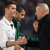 Zidane Ukir Sejarah Berkat Dua Ronaldo Zidane Ukir Sejarah Berkat Dua Ronaldo