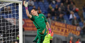 Deretan Penyelamatan Gemilang Szczesny di Roma