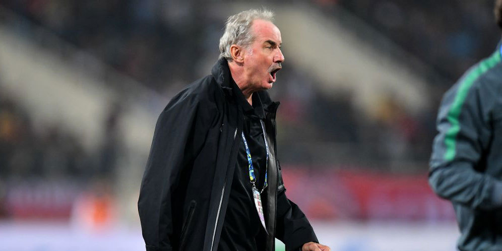 Bonus Untuk Alfred Riedl Sudah Cair