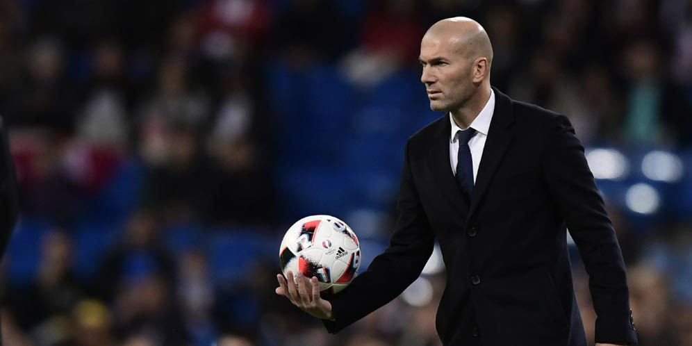 Presiden Barcelona Sanjung Zinedine Zidane