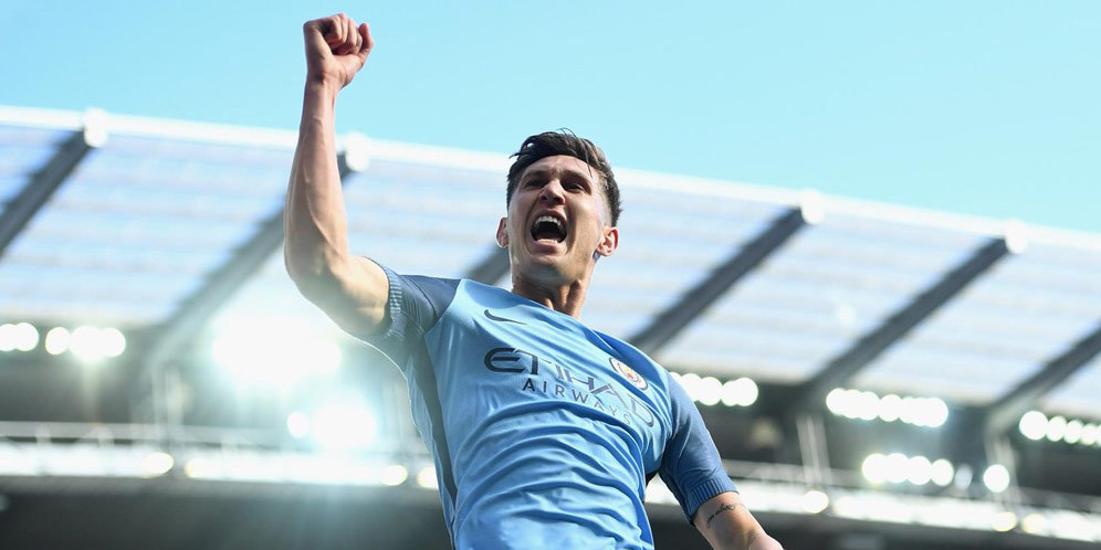 Moyes: Stones Bisa Jadi Bek Terbaik Inggris