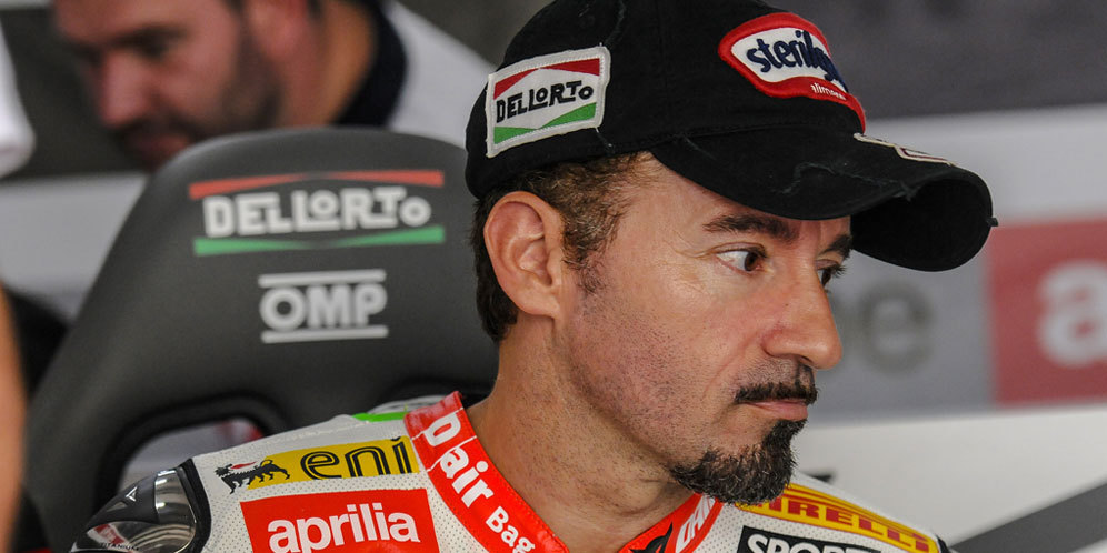 Max Biaggi (c) Aprilia Racing