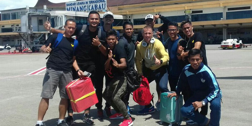 Persegres Boyong 18 Pemain ke Padang