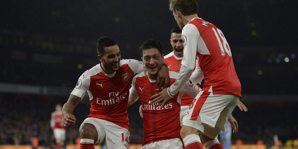 Hasil Pertandingan Arsenal vs Stoke City: 3-1