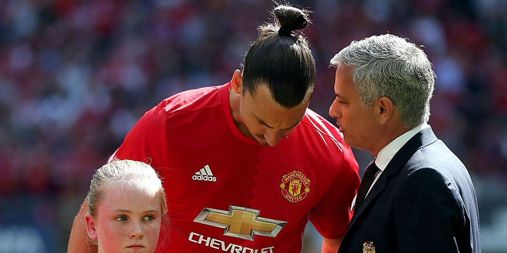 Ibrahimovic Benarkan Kritik Mourinho atas Dirinya