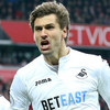 Manchester City Kini Juga Minati Llorente