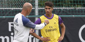 Bocah 18 Tahun Jadi Solusi Krisis Bek Real Madrid Bocah 18 Tahun Jadi Solusi Krisis Bek Real Madrid