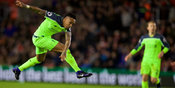 Clyne Pede Liverpool Bisa Jinakkan Tottenham Clyne Pede Liverpool Bisa Jinakkan Tottenham