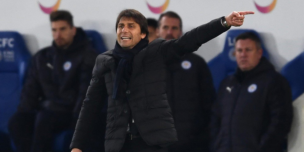 Conte Tak Sabar Rasakan Atmosfer Anfield